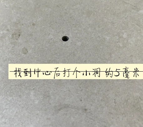 天长瓷砖空鼓维修公司专业解答在瓷砖铺贴过程中，如果砂料搅拌不均匀，将会带来以下问题